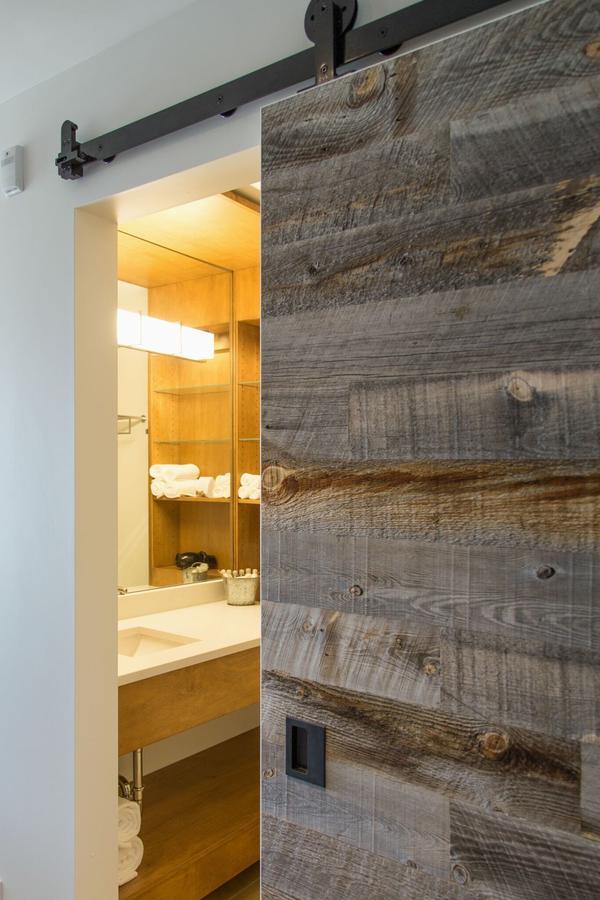 Sproat Lake Landing Resort Great Central Екстериор снимка